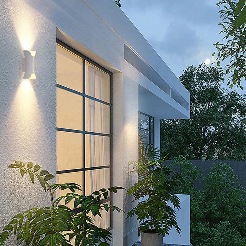 Orr Curved Outdoor LED Light - Weatherproof wall light with IP65 protection