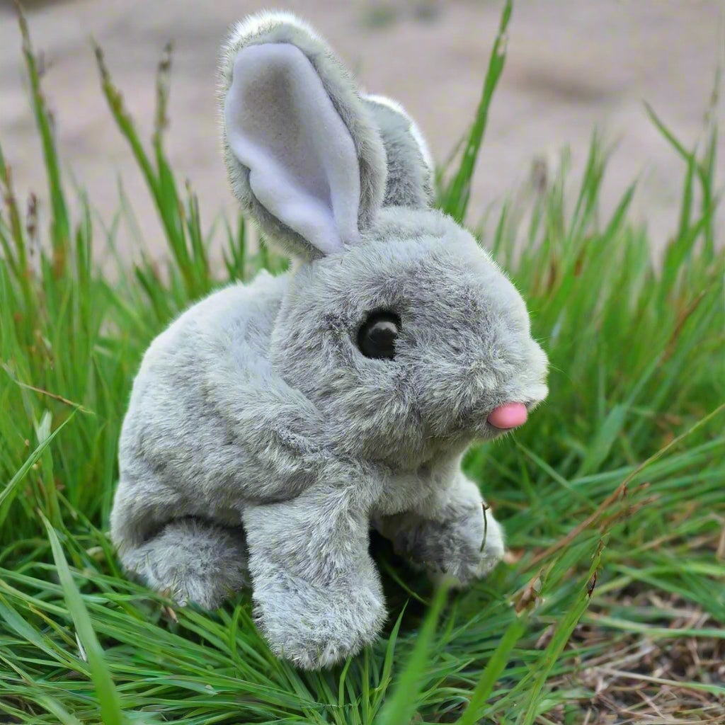 PetPlay Interactive Bunny - movement & sound for endless fun