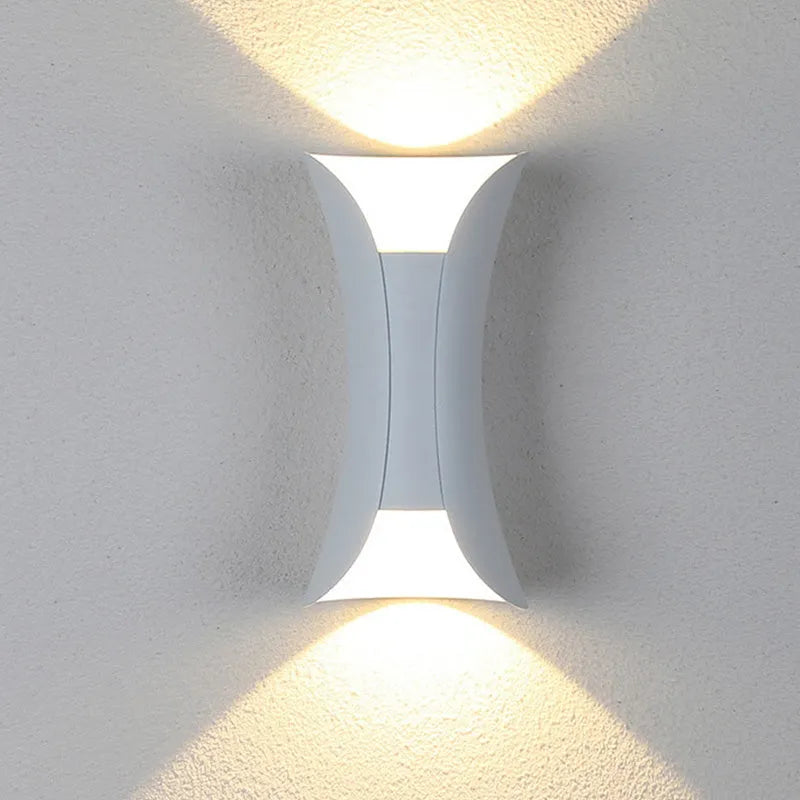 Orr Curved Outdoor LED Light - Weatherproof wall light with IP65 protection