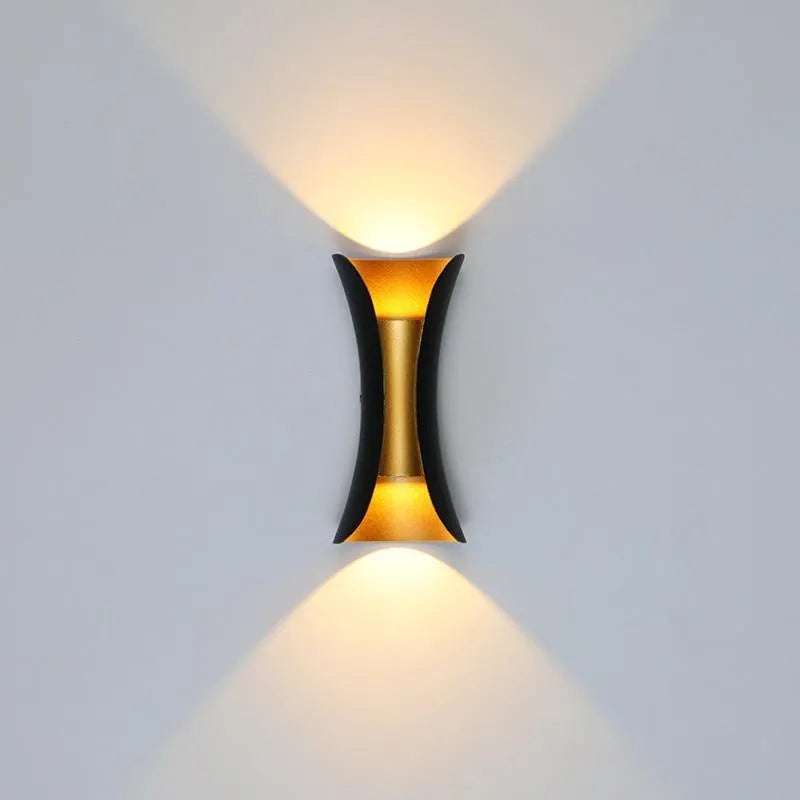 Orr Curved Outdoor LED Light - Weatherproof wall light with IP65 protection