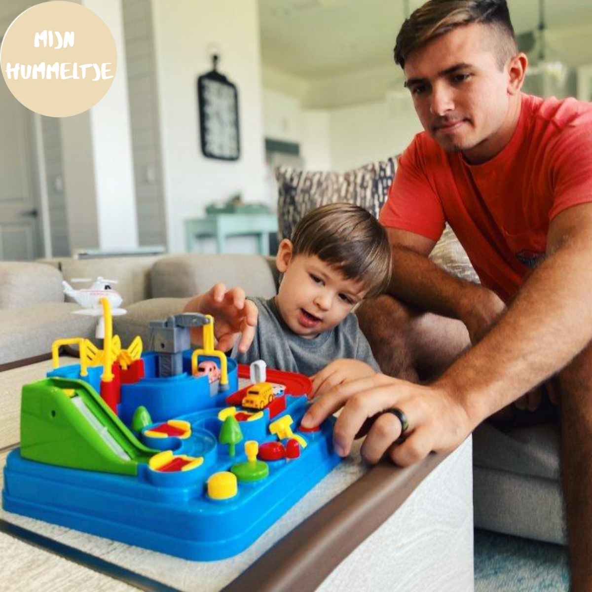 CityAdventure - Interactive city playset with cars & helicopter for children aged 3+