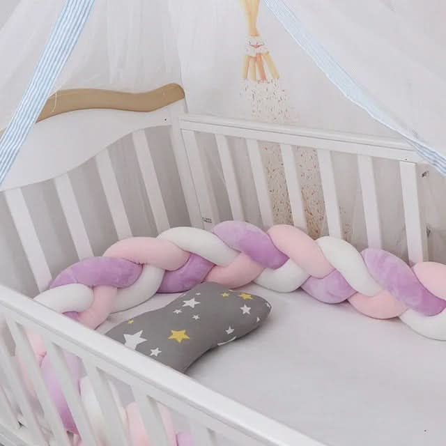 SnuggleNest - Cuscino per bambini intrecciato per un sonno sicuro e riposante