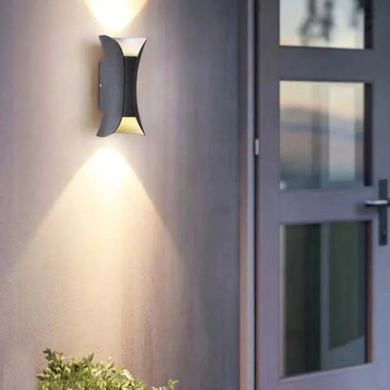 Orr Curved Outdoor LED Light - Weatherproof wall light with IP65 protection