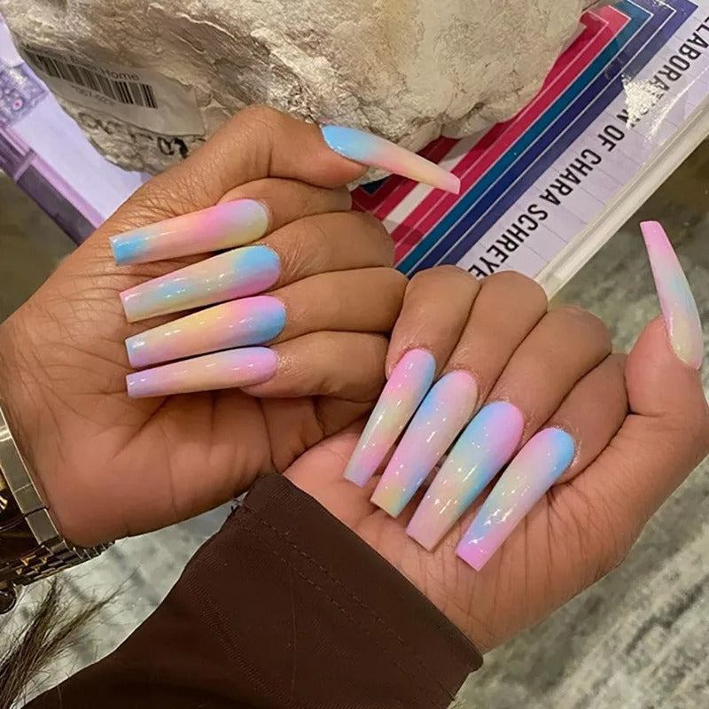 Presson Chic - 24 pieces pink nails with design | Quick to apply & elegant for any occasion