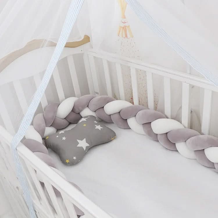 SnuggleNest - Cuscino per bambini intrecciato per un sonno sicuro e riposante