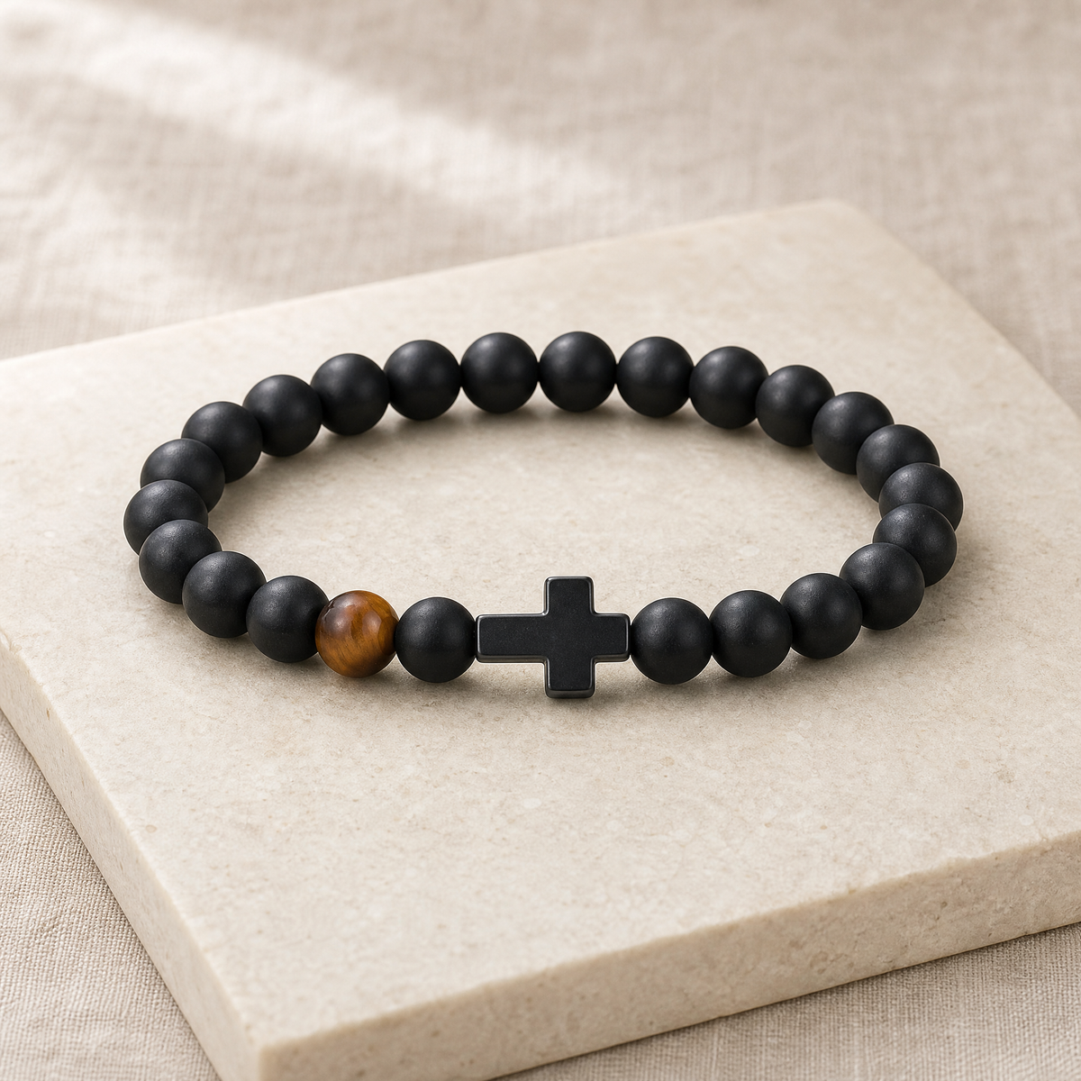 VALORIS – Herrenarmband mit schwarzen Perlen und Kreuzanhänger