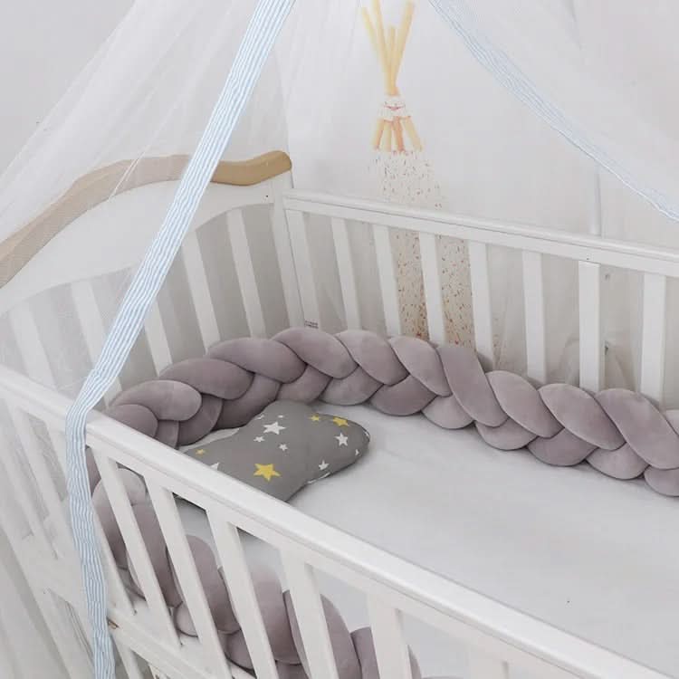 SnuggleNest - Cuscino per bambini intrecciato per un sonno sicuro e riposante