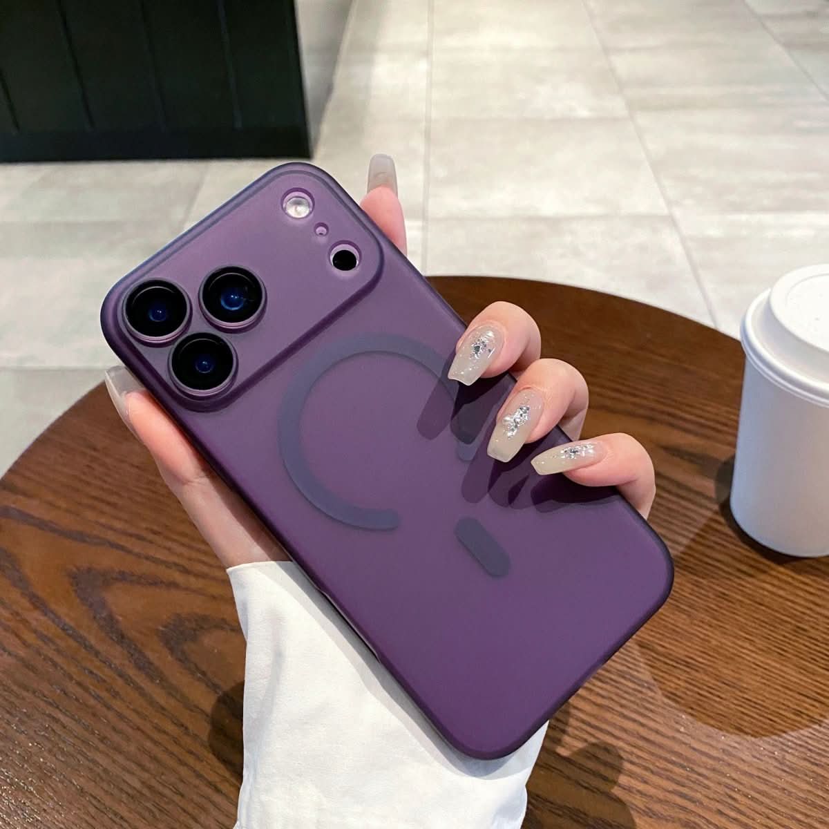 AuraClear – Ultradünne, matte, klare MagSafe-Hülle für iPhone 11-17 12