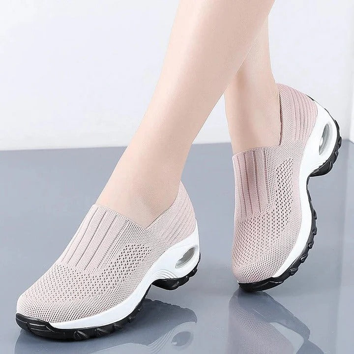 OrthoSlip – Bequeme Slip-On Schuhe für Damen
