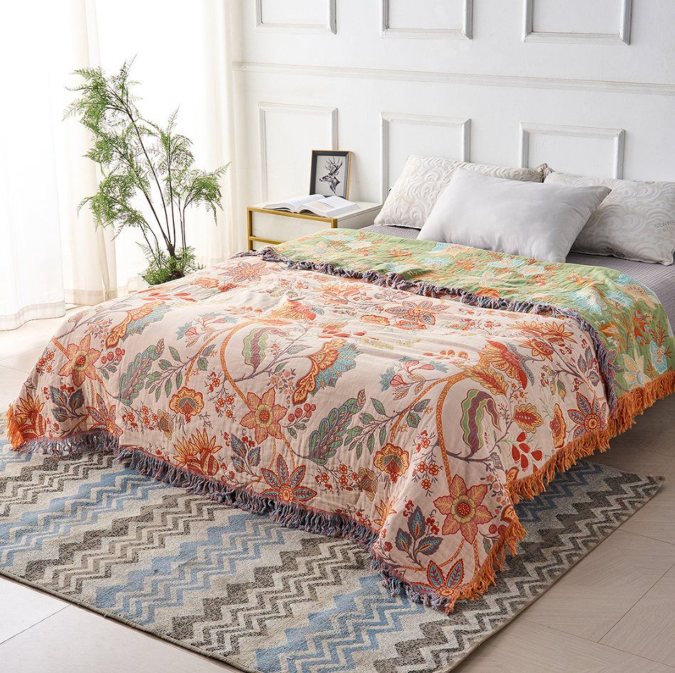 Boho-Chic – Cotton Throw Blanket with Floral Pattern