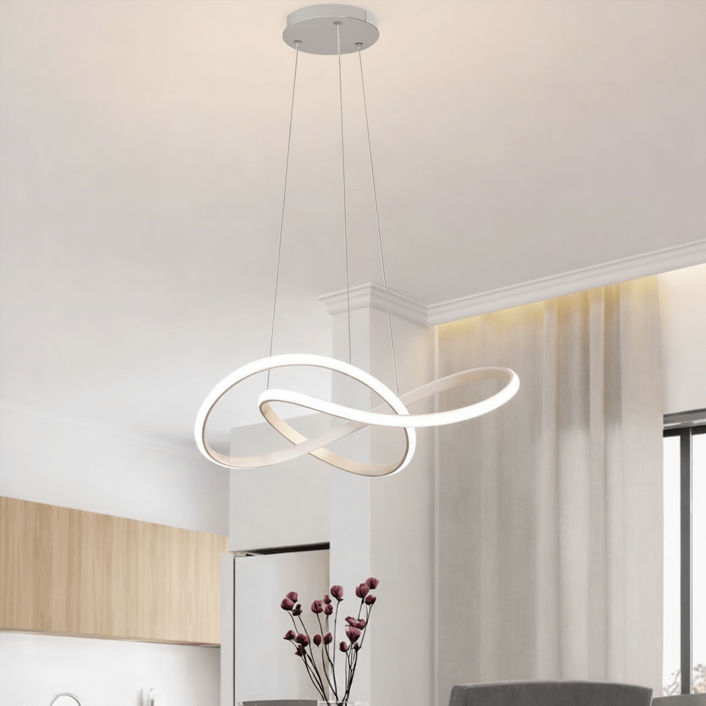 CLOVISHINE – Elegant Clover-Design Pendant Light for Modern Spaces