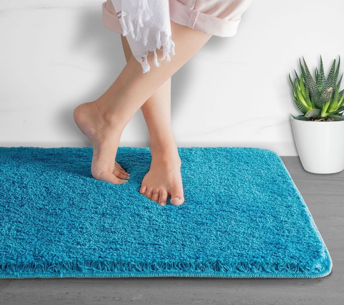 DRYSENSE – Rutschfeste, extrem saugfähige Mikrofaser-Badematte für Badezimmerkomfort 2