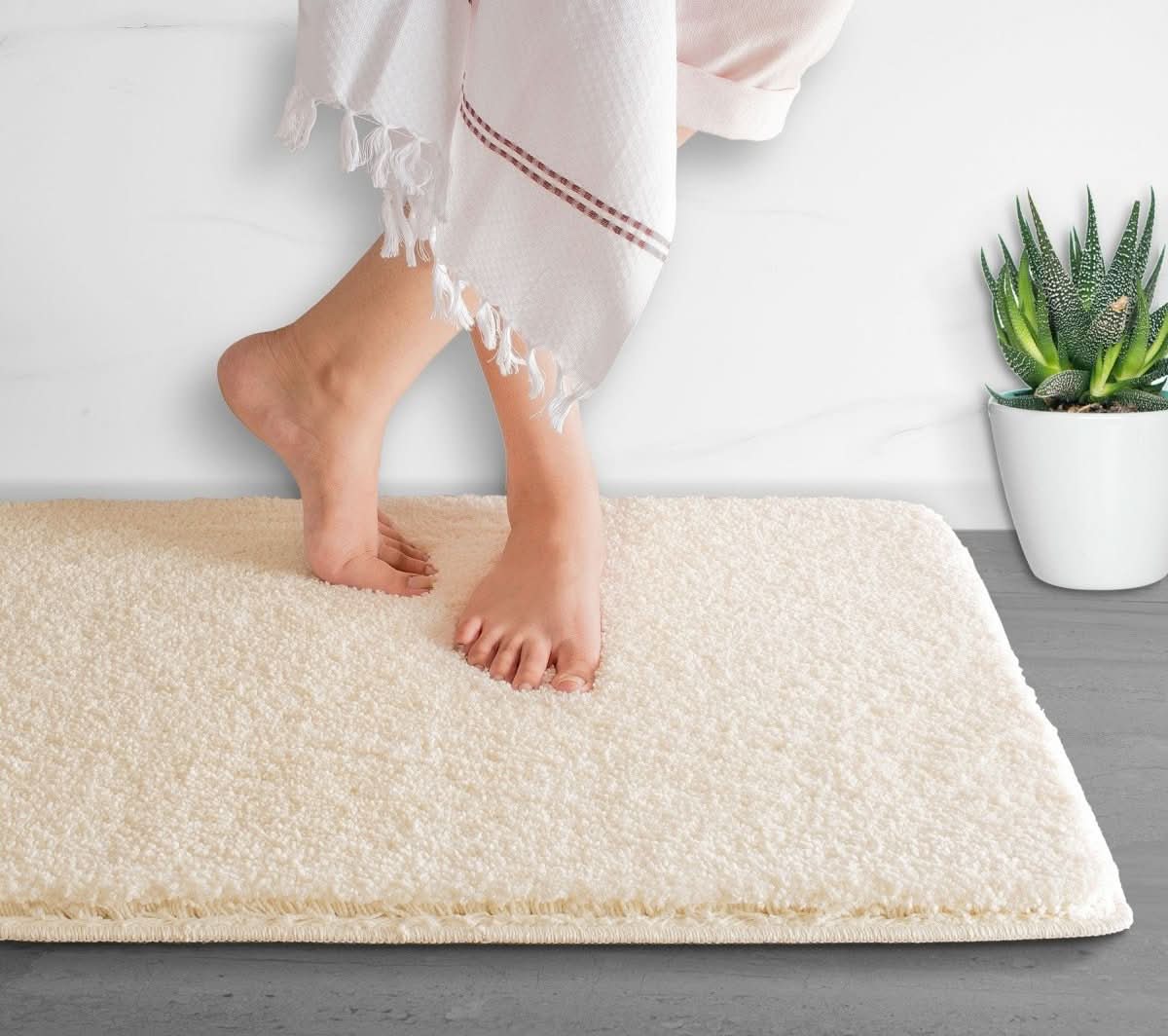 DRYSENSE – Rutschfeste, extrem saugfähige Mikrofaser-Badematte für Badezimmerkomfort 21