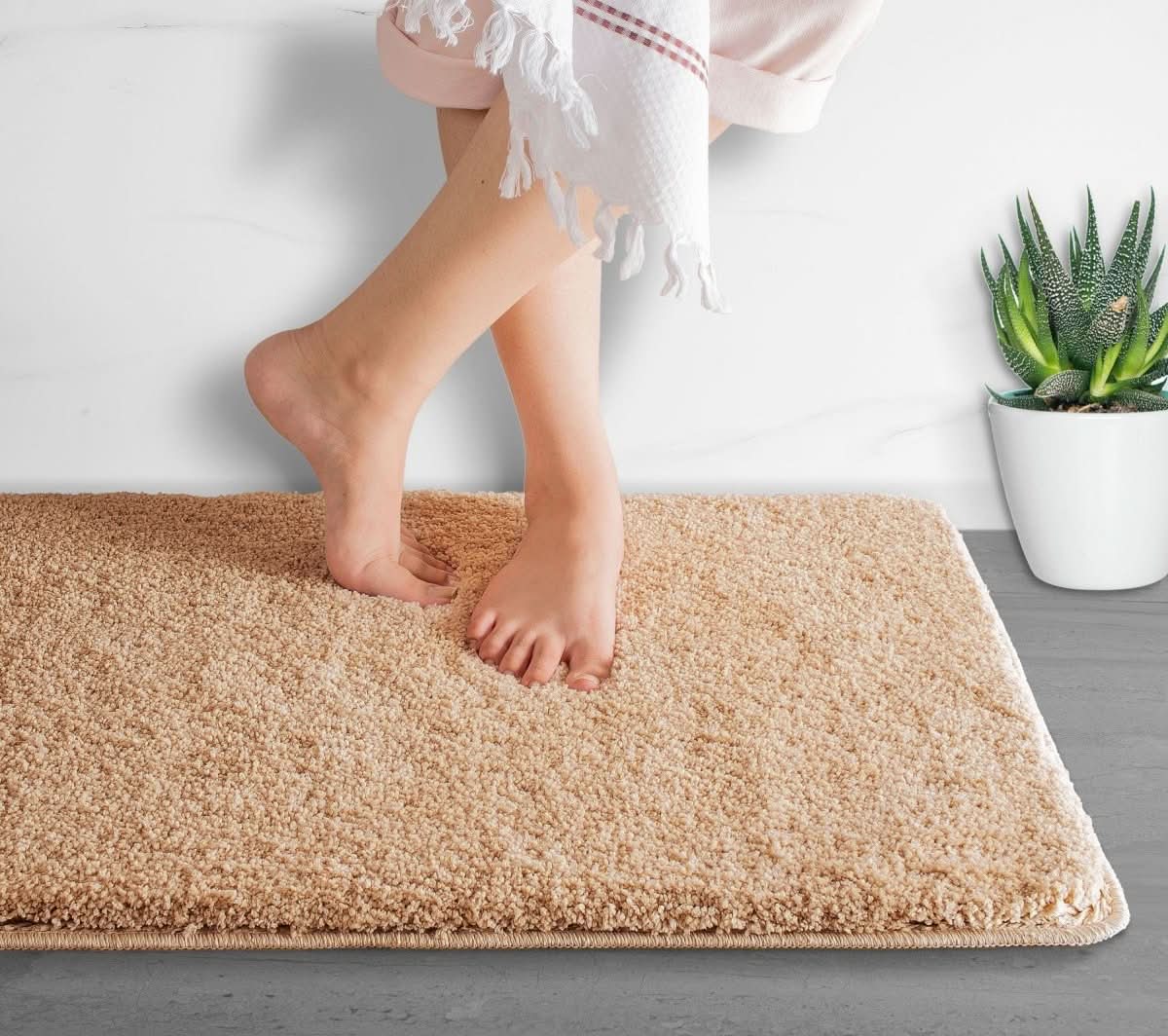 DRYSENSE – Rutschfeste, extrem saugfähige Mikrofaser-Badematte für Badezimmerkomfort 23