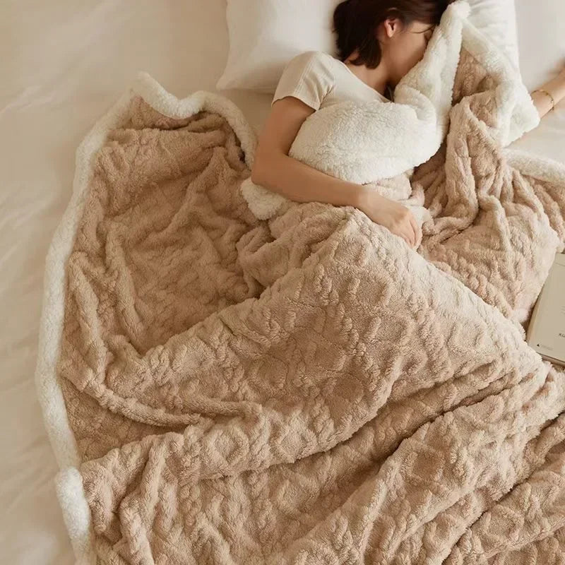 Thick lambswool blanket - Fluffy winter blanket for maximum warmth