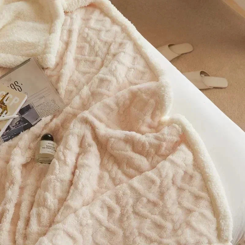 Thick lambswool blanket - Fluffy winter blanket for maximum warmth