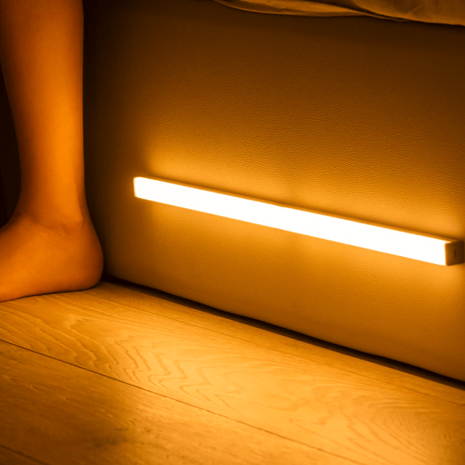 LumiSense Bar - Armature lumineuse LED sans fil avec capteur de mouvement & alimentation USB/AAA