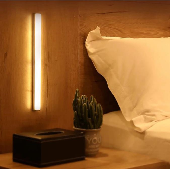LumiSense Bar - Wireless LED light fitting with motion sensor & USB/AAA power supply