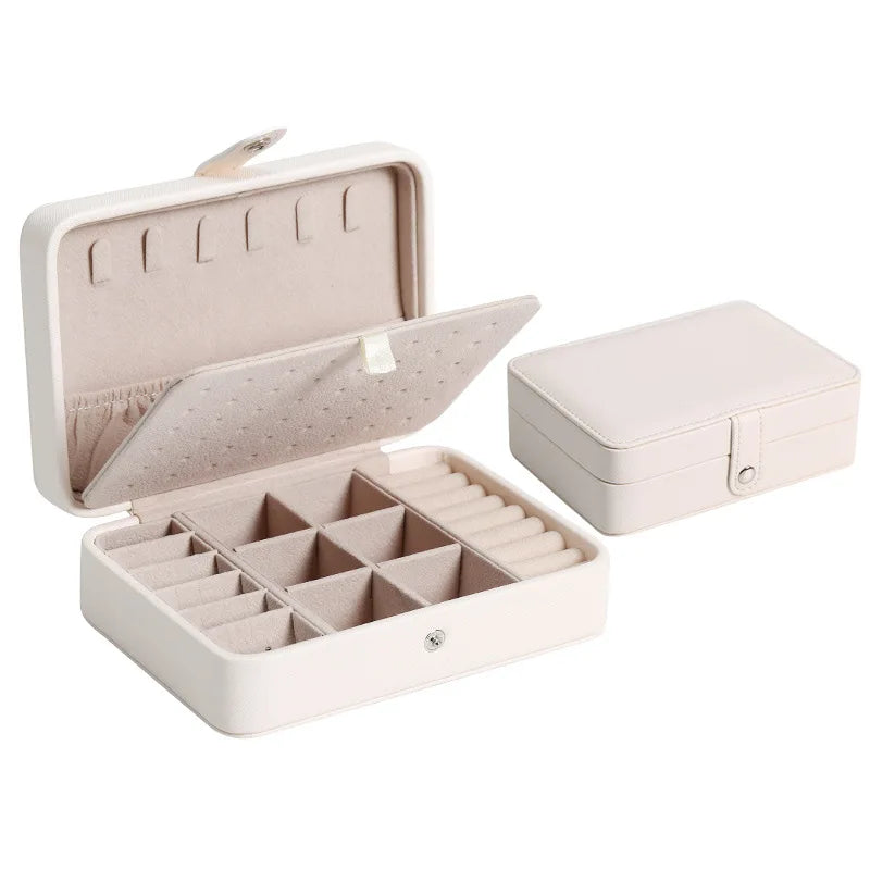 JewelCase – Elegant Leather Jewelry Box for Rings and Earrings