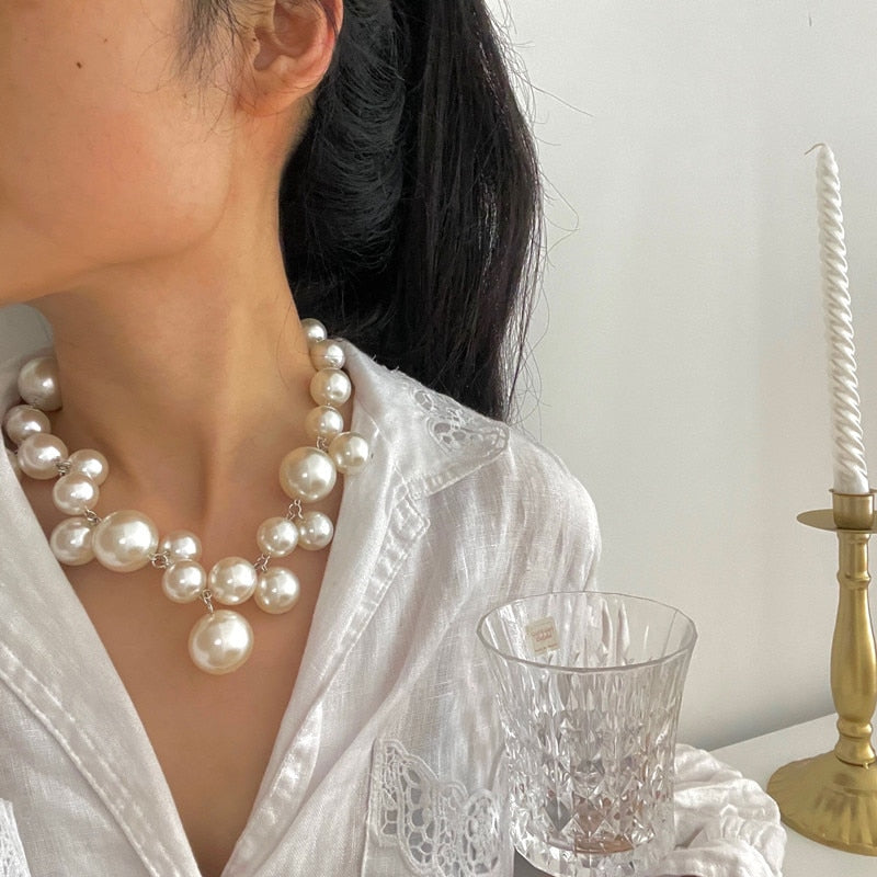 COLLAR DE PERLAS ELARA – Deslumbrante collar de perlas para una elegancia atemporal