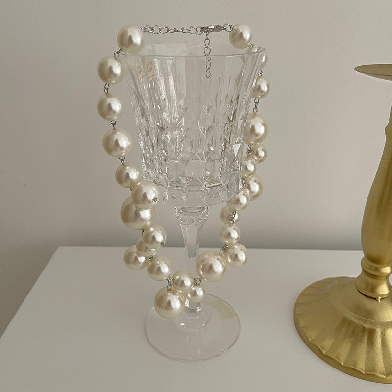 COLLAR DE PERLAS ELARA – Deslumbrante collar de perlas para una elegancia atemporal
