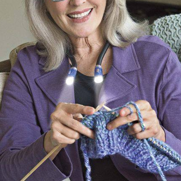 FlexiGlow – LED Neck Lamp for Knitting & Crocheting