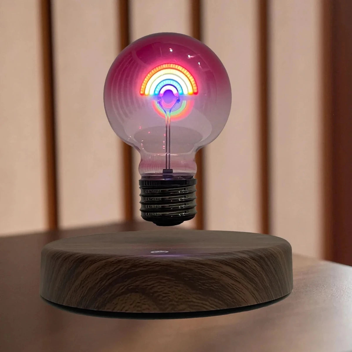 LEVILOVE – Magnetically Levitatating Heart Lamp with Rainbow Design