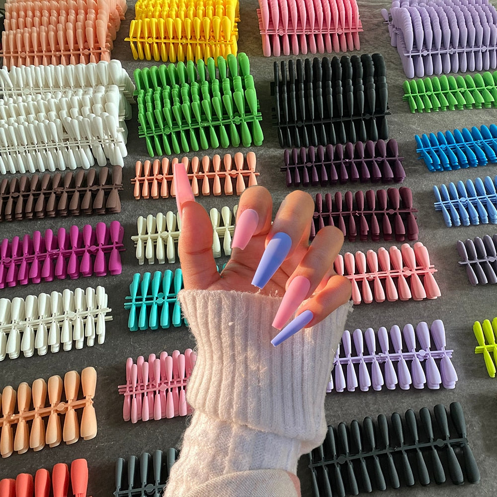 ChicNails - 24 Stück Künstliche Fingernägel Zum Aufkleben, Matte, Wiederverwendbar-2