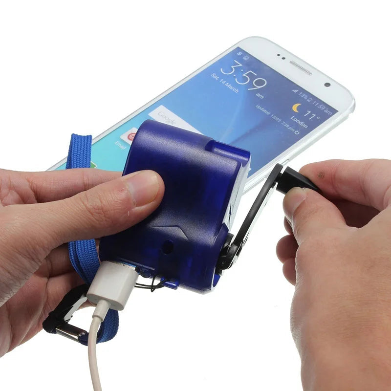 CrankCharge – USB-noodlader met handkruik voor outdoor-avonturen
