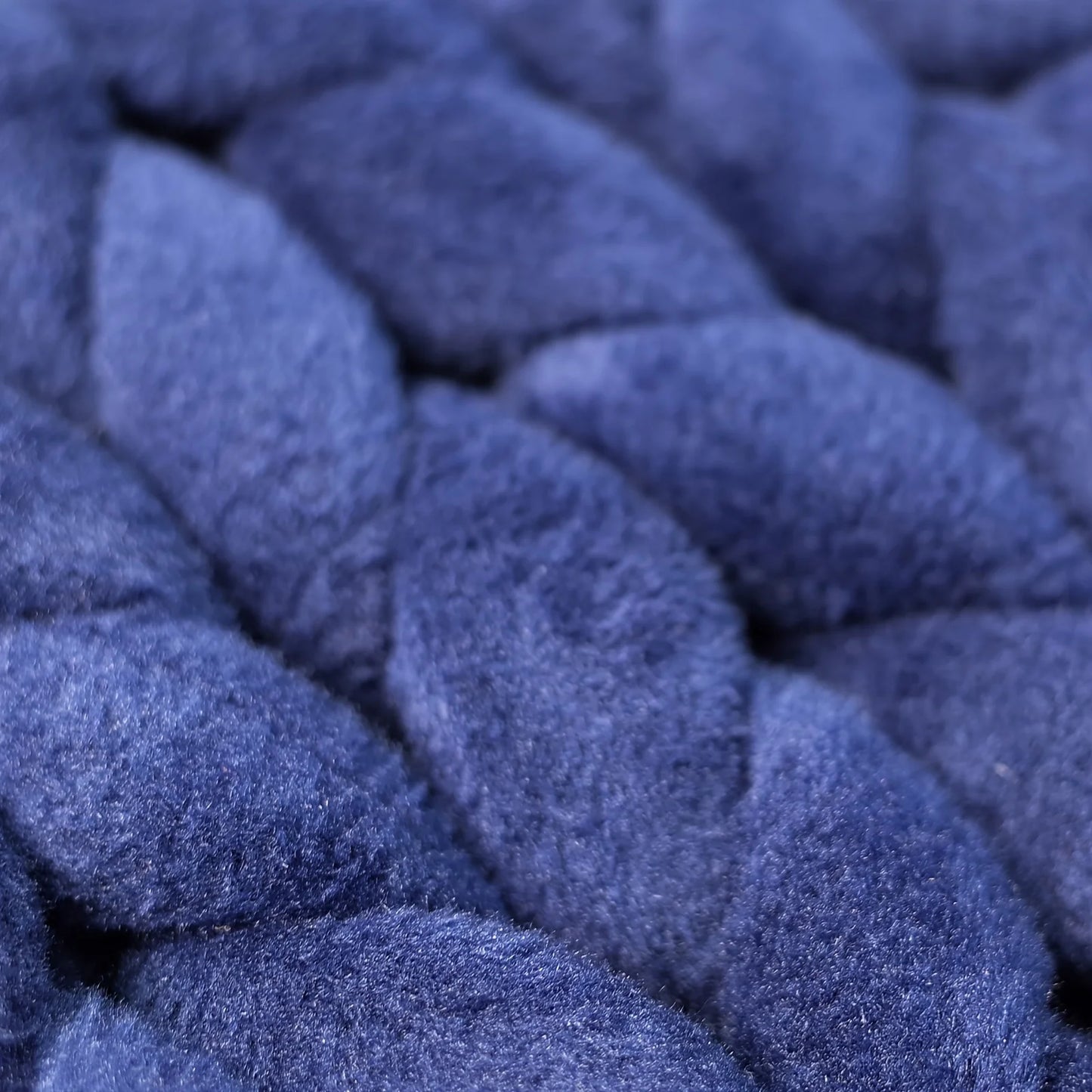 Loomora – Handmade Minky Chunky Blanket for Ultimate Comfort