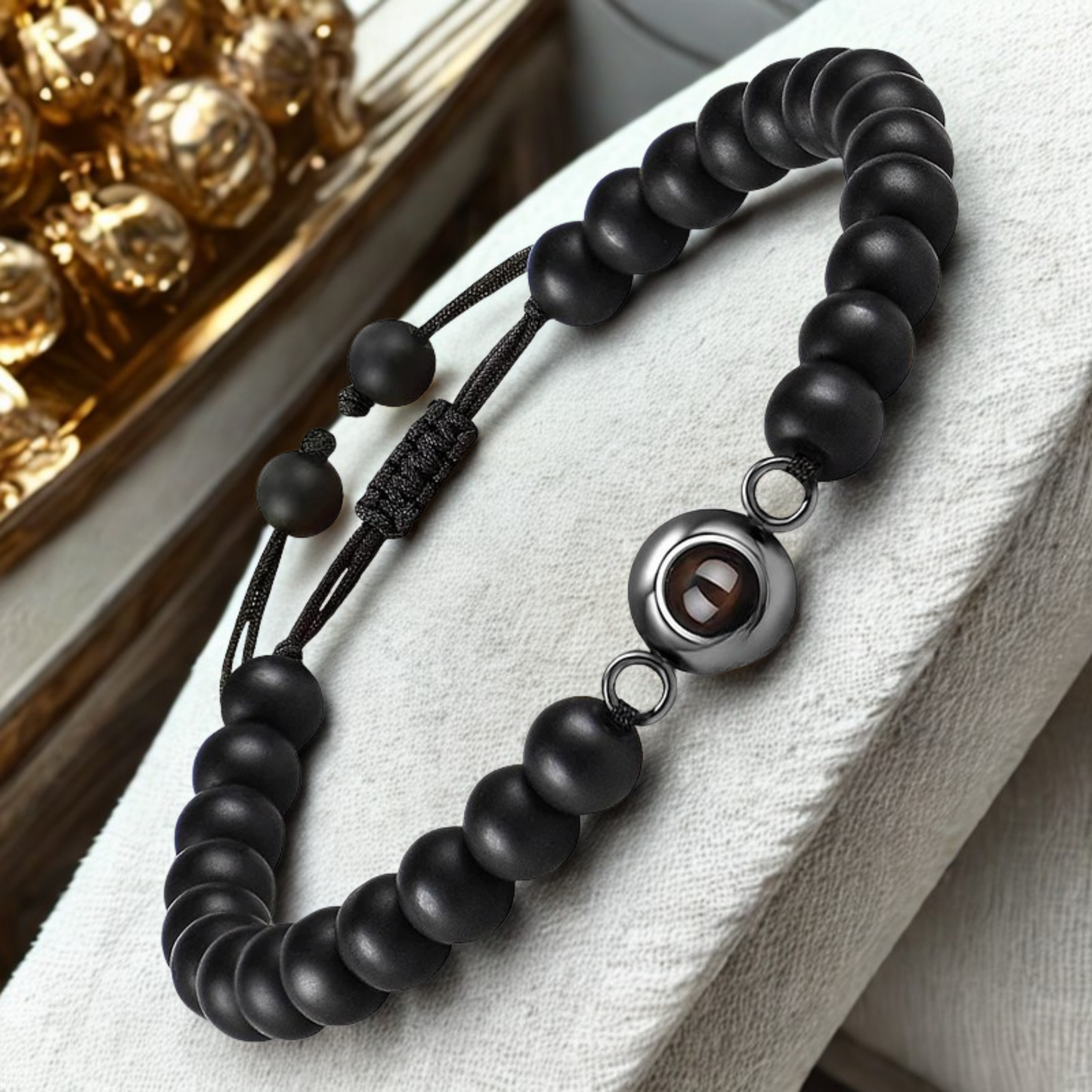 EVALORA – Projection Bracelet with Infinity Heart and Personalized Photo