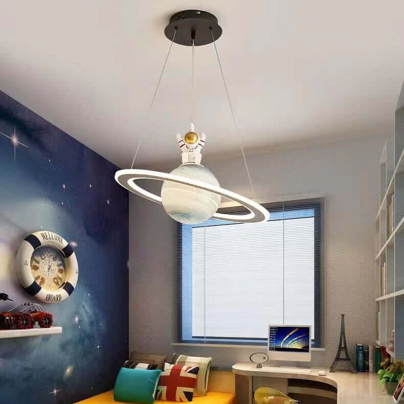 Lámpara colgante LED Planeta – Lámpara infantil imaginativa con diseño de planeta