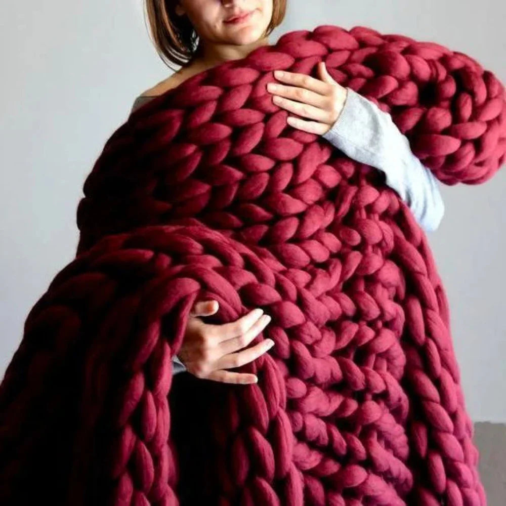 LuxeWool – DIY Chunky XL Wool Yarn for Blankets & Pillows