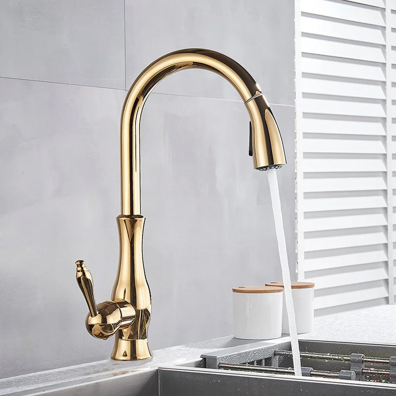 GOLDSTREAM Kitchen Mixer - Luxurious kitchen tap with pull-out spray & swivel function in a golden finish
