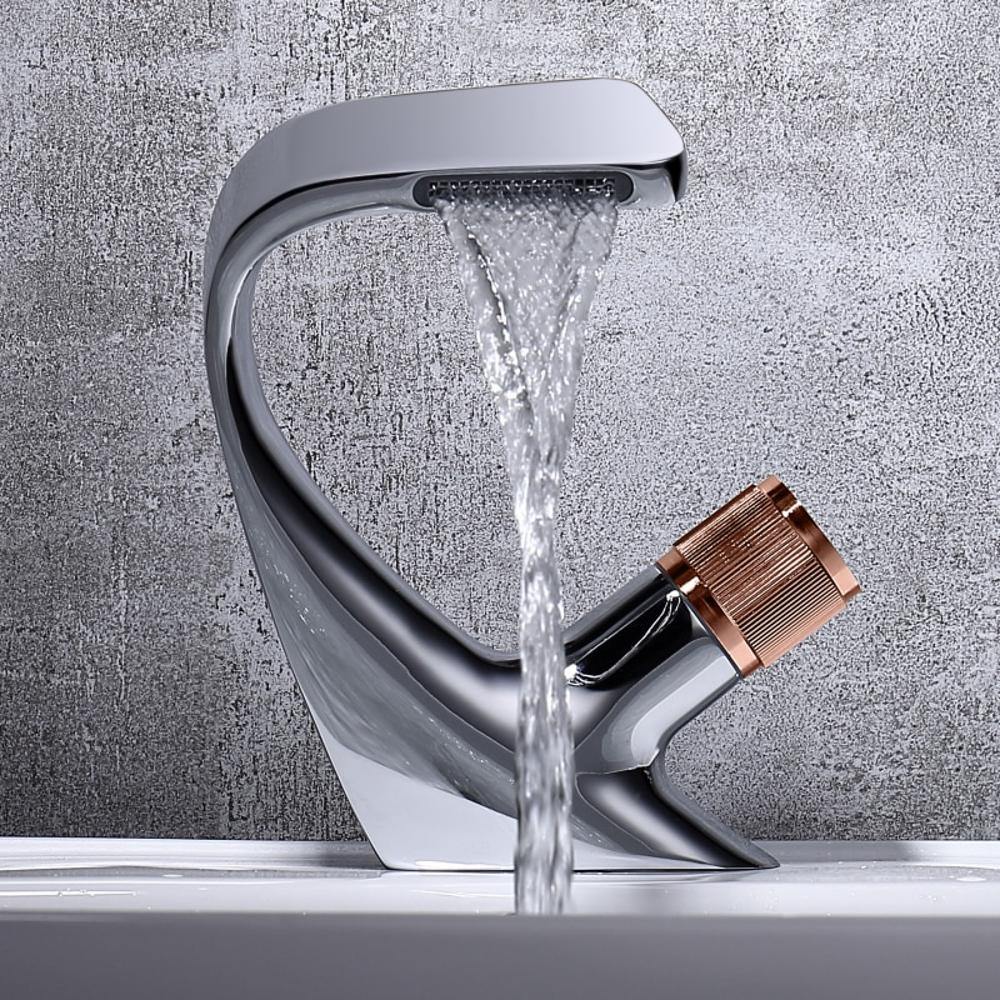 Grifo de lavabo AQUACASCADE – Grifo moderno tipo cascada de latón para un diseño de baño lujoso
