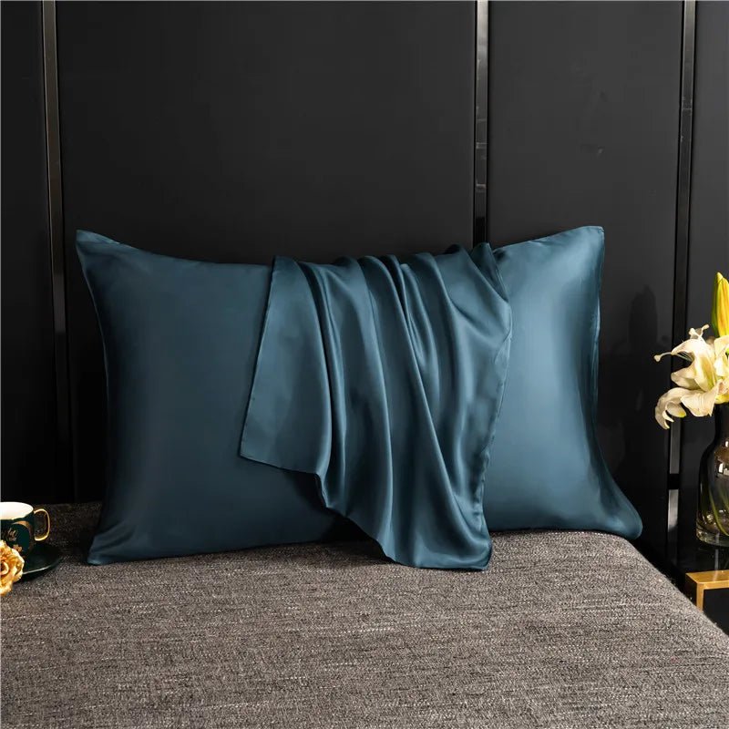 SilkNest Pillowcase – Luxurious, Easy-Care & Solid-Colored for Comfortable Sleep