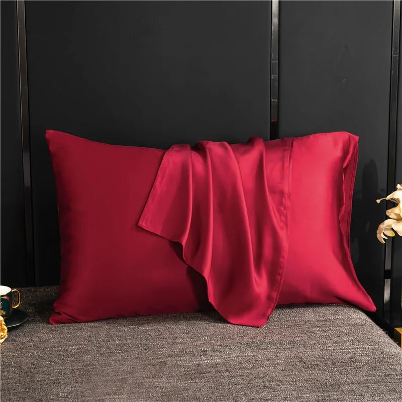 SilkNest Pillowcase – Luxurious, Easy-Care & Solid-Colored for Comfortable Sleep