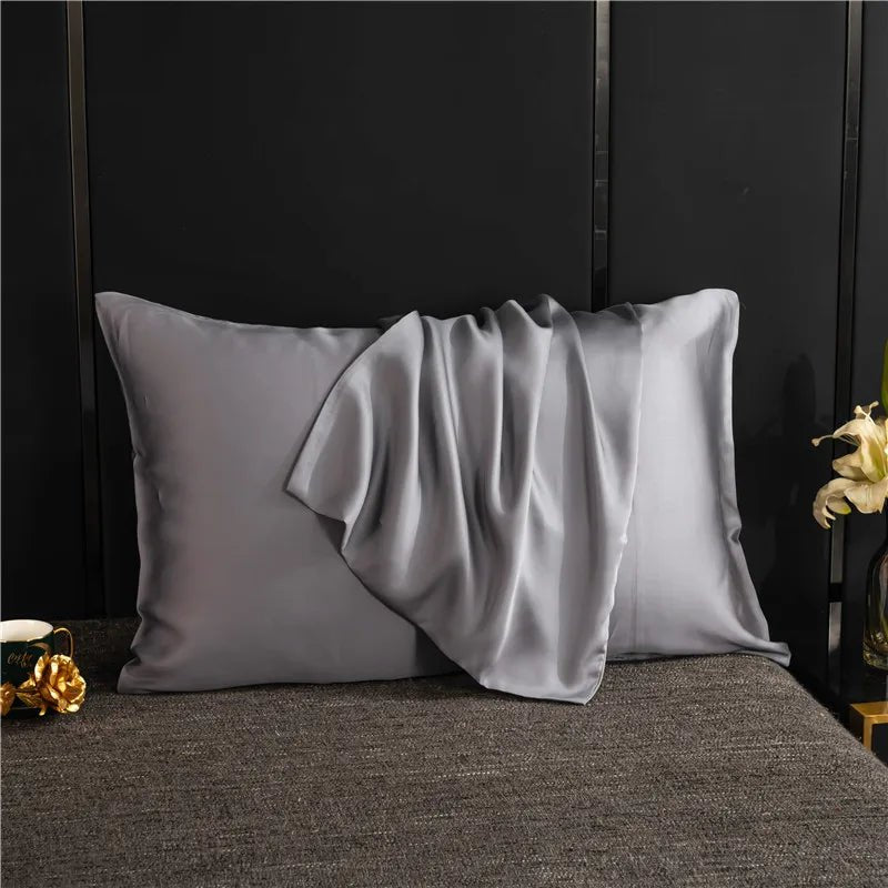 SilkNest Pillowcase – Luxurious, Easy-Care & Solid-Colored for Comfortable Sleep