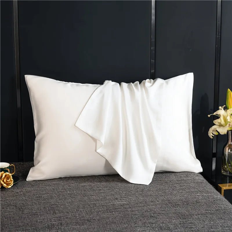 SilkNest Pillowcase – Luxurious, Easy-Care & Solid-Colored for Comfortable Sleep