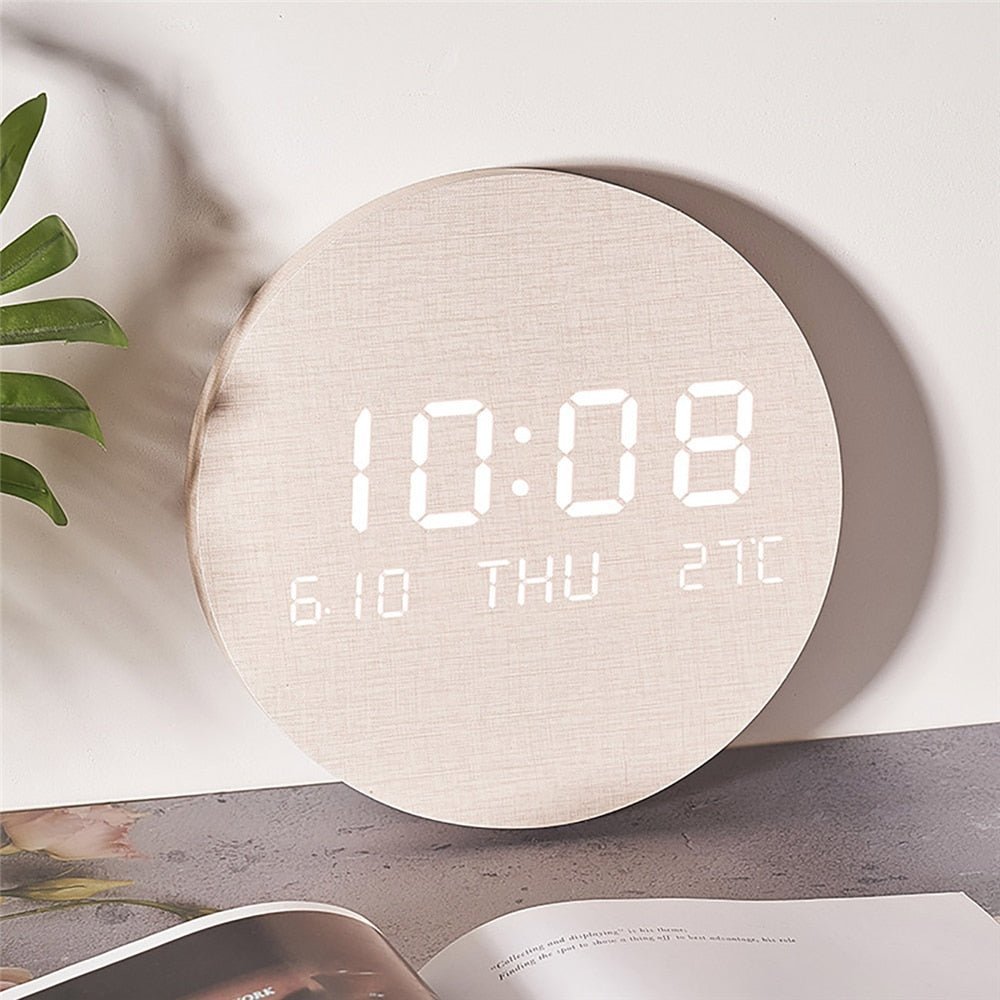 CLARICLOCK – Reloj escandinavo con pantalla digital