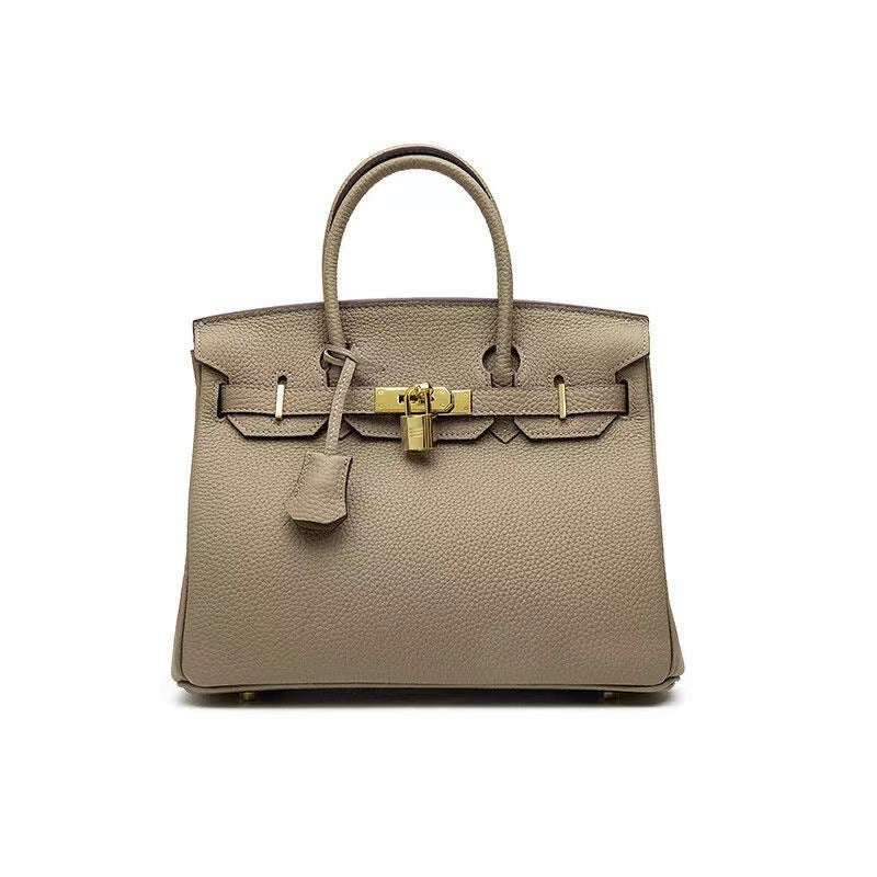 LuxeHide Lederhandtasche – Premium Cowhide & Stilvolles Design für jeden Anlass
