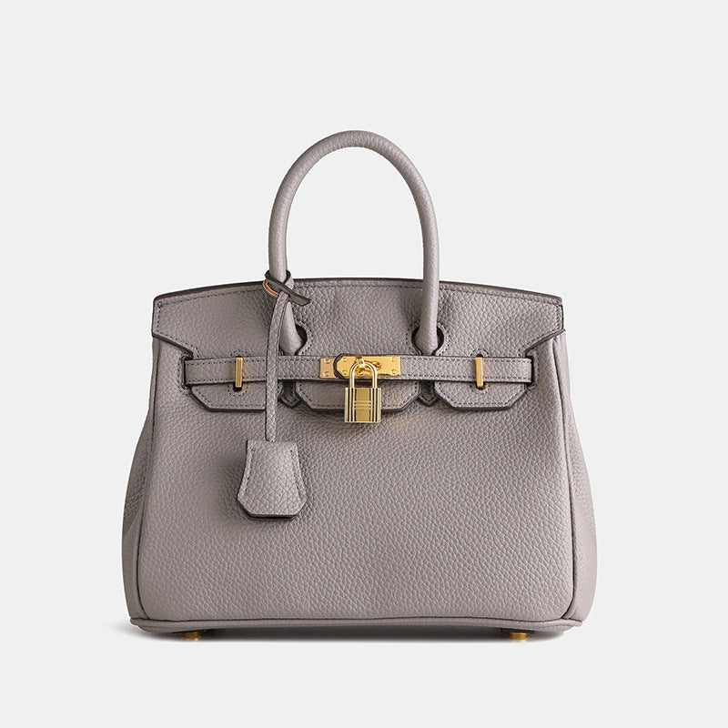 LuxeHide Lederhandtasche – Premium Cowhide & Stilvolles Design für jeden Anlass