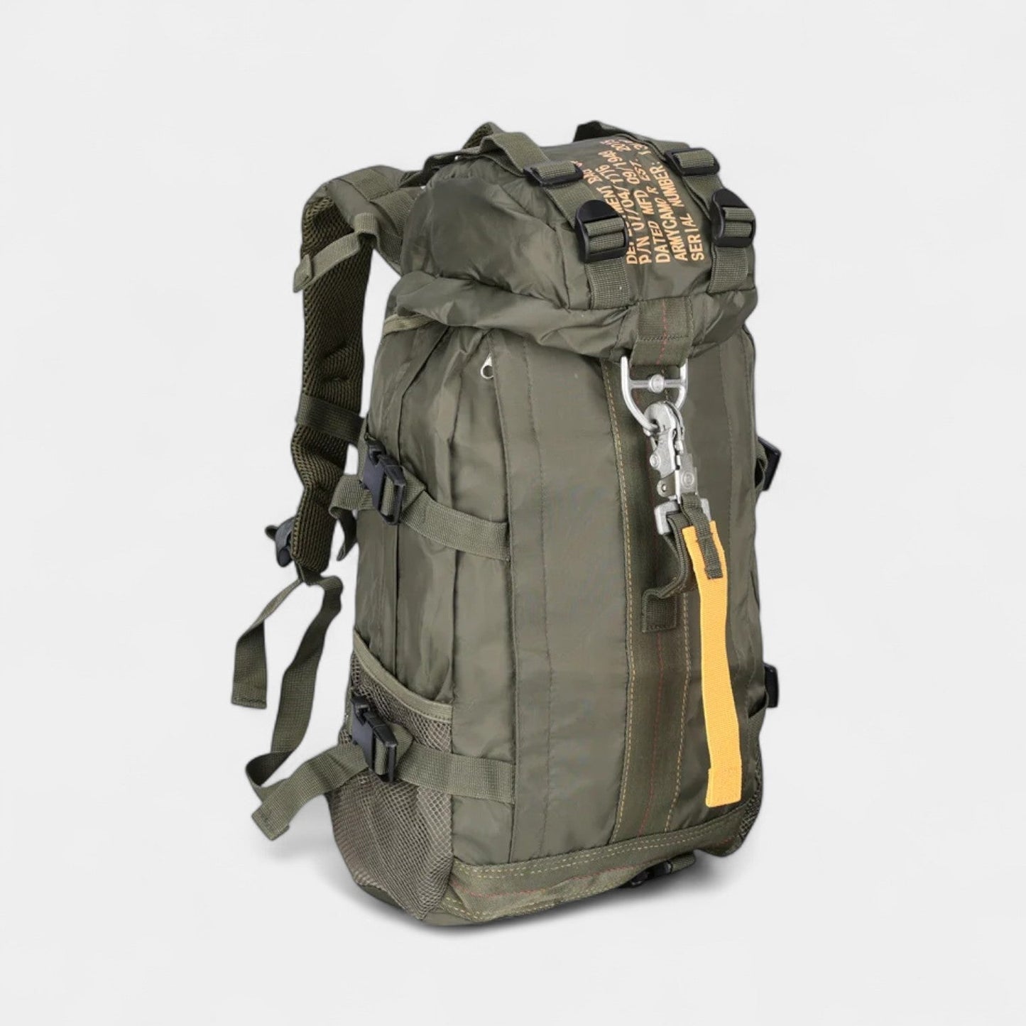 SKYBORNE TACTICAL - Robust 30L outdoor rucksack with waterproof design