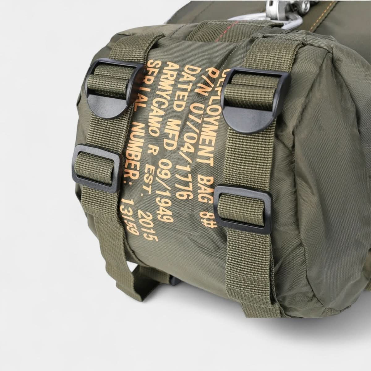SKYBORNE TACTICAL – Robuster 30L Outdoor-Rucksack mit wasserfestem Design