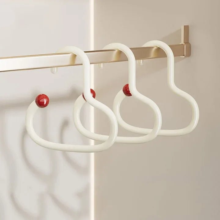 CIRCORA – Multifunctional Hanger for Accessories