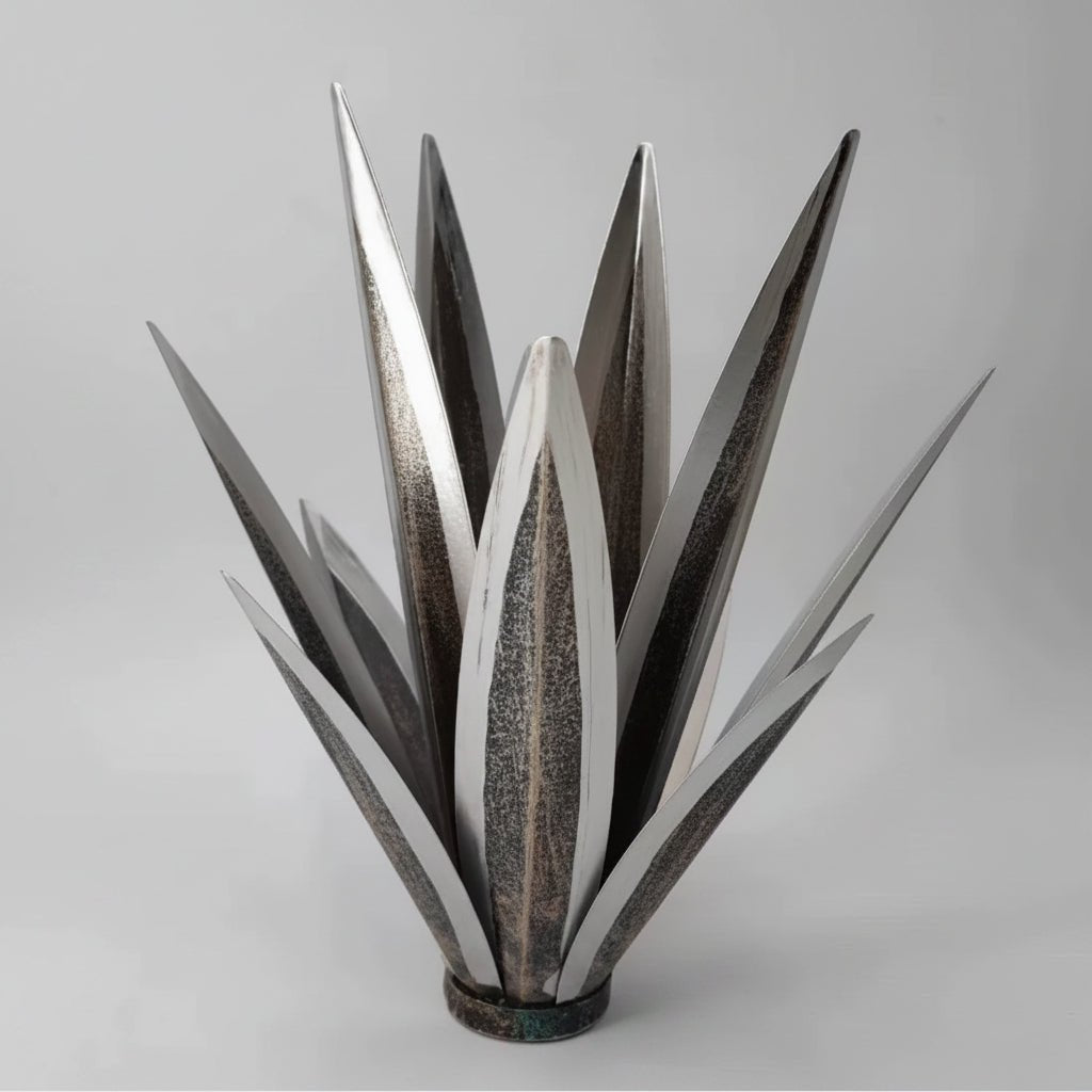 METALFLORA – Vibrant metal agave sculpture for weather-resistant, modern garden decor