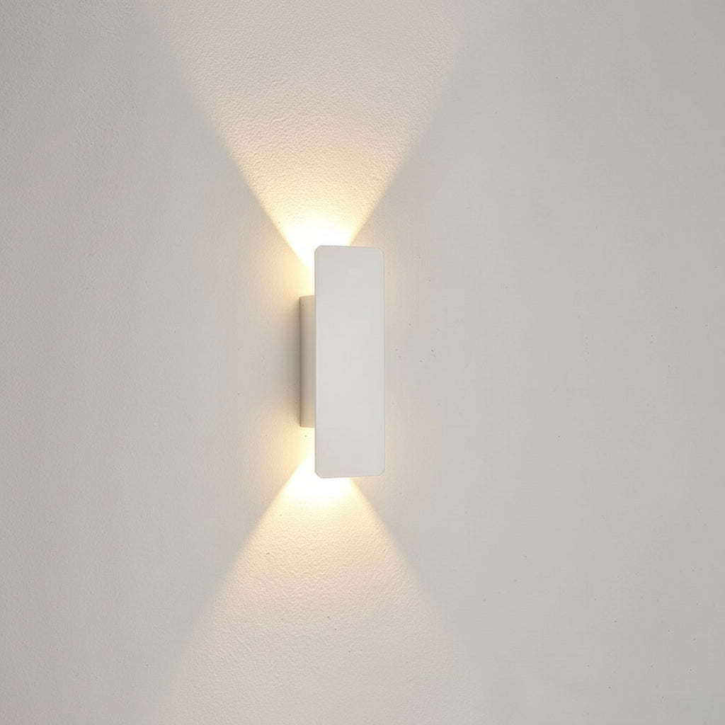 OUTGLOW – Waterproof Aluminum LED Wall Light for Indoor & Outdoor Use