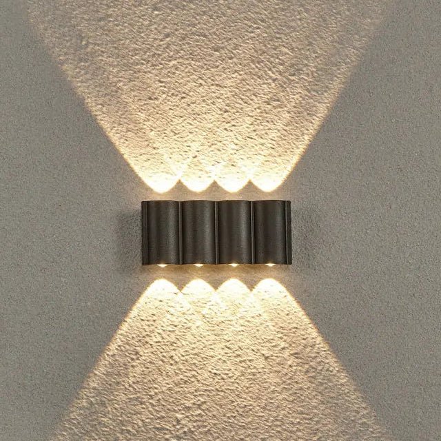 WALLORA – Design wall light for outdoor use