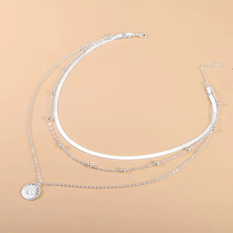 COLLANA LUNARIA - Elegante collana tripla in argento per lo stile e la fiducia in se stessi