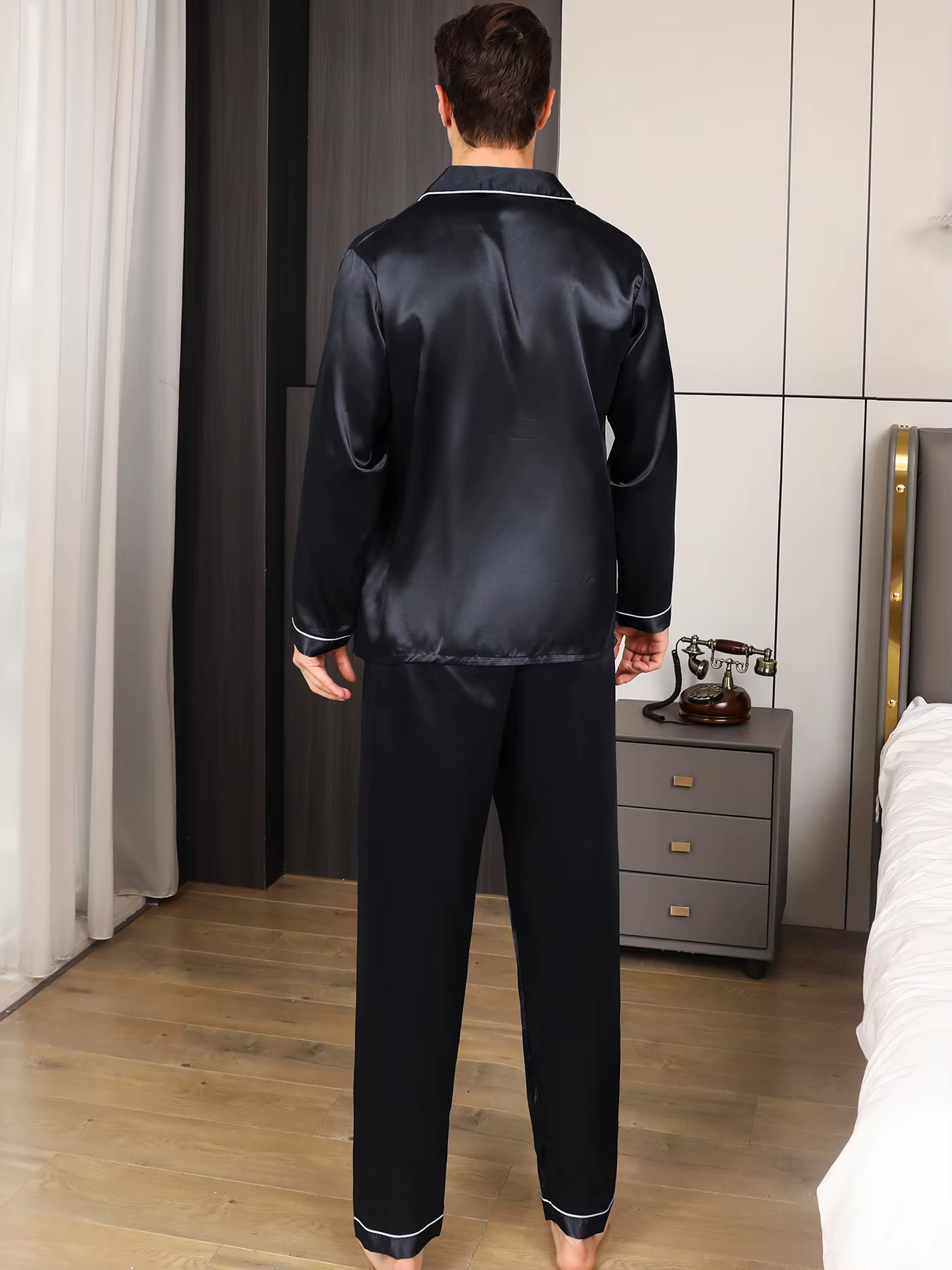 SILKON Men's Pyjamas - Silk satin pyjamas for men with a stylish fit & comfort